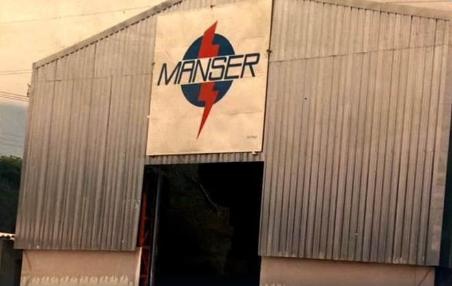 Primeiro galpão da Manser na década de 1990